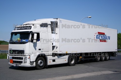 Truck photo volvo 440 - truck, fh